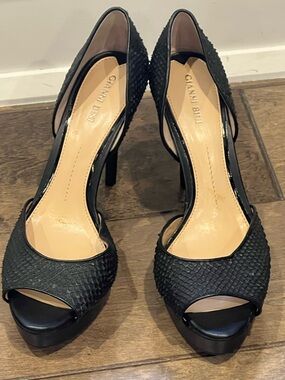 Gianni Bini Black Textured Peep-Toe D'Orsay Pumps